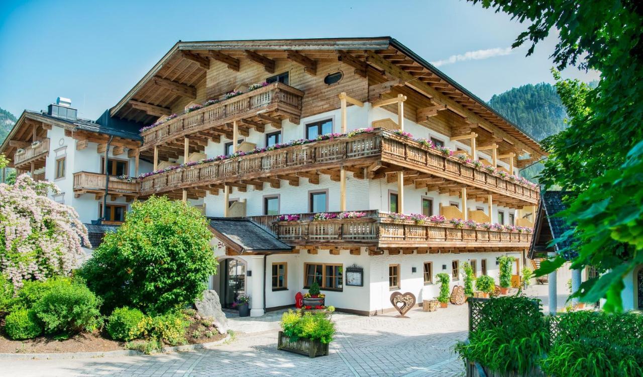 Hotel Schoerhof Saalfelden Екстер'єр фото