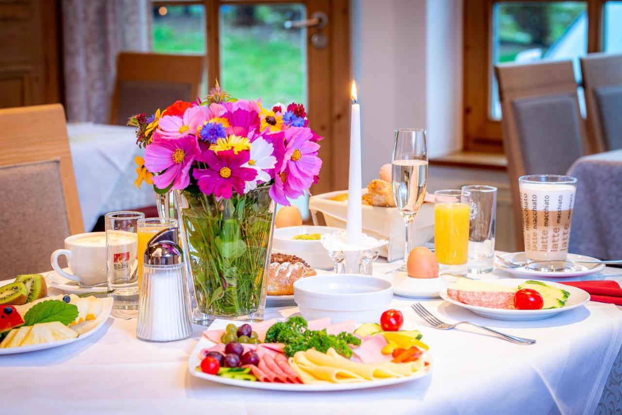 Hotel Schoerhof Saalfelden Екстер'єр фото