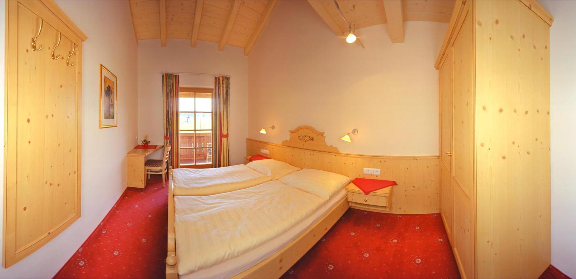 Hotel Schoerhof Saalfelden Номер фото