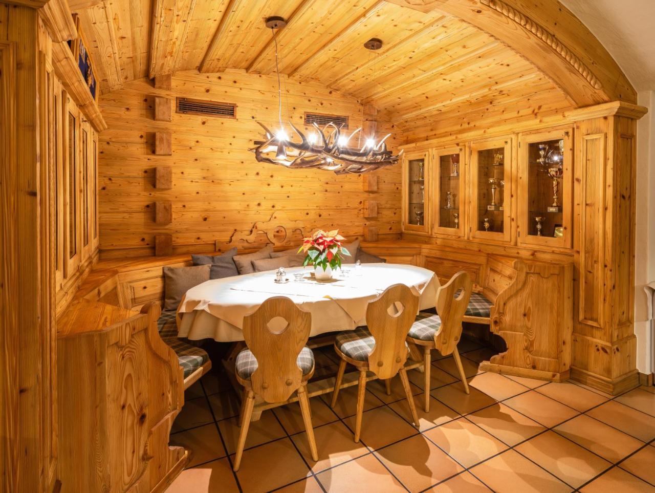 Hotel Schoerhof Saalfelden Екстер'єр фото