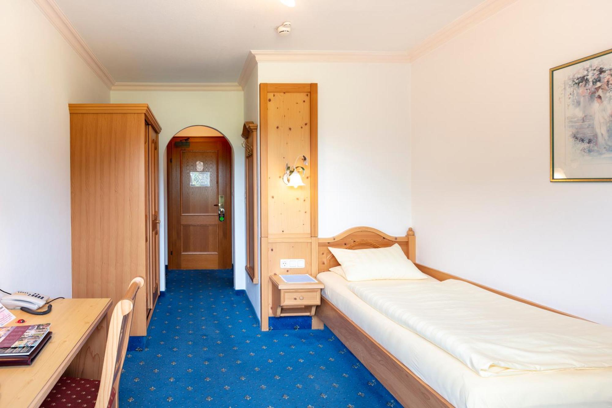 Hotel Schoerhof Saalfelden Екстер'єр фото